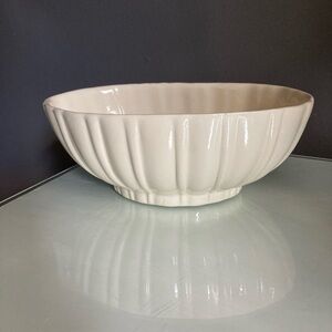 Vintage Haeger Pottery Cream Ceramic Bowl
